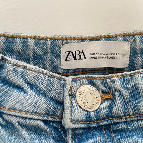 Zara Denim Jeans - Picture 2 of 6